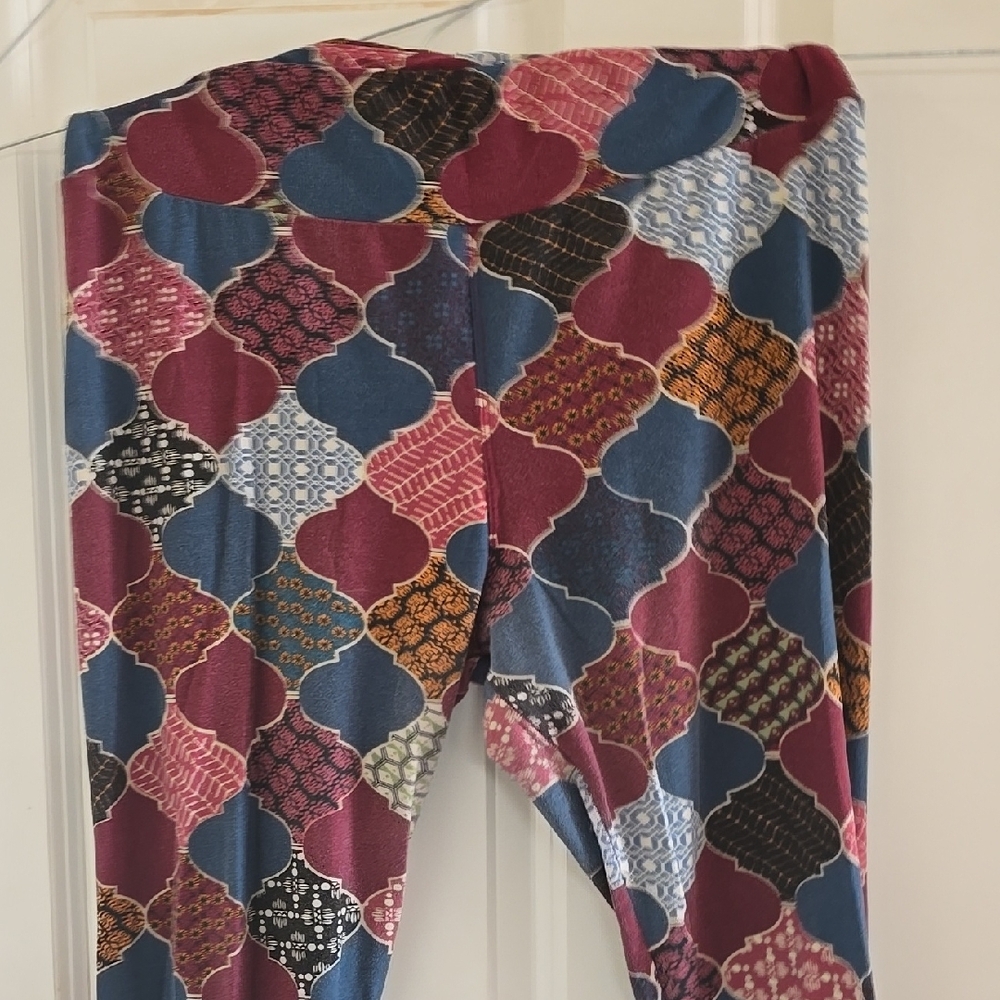 Colorful Geometric Pattern Leggings